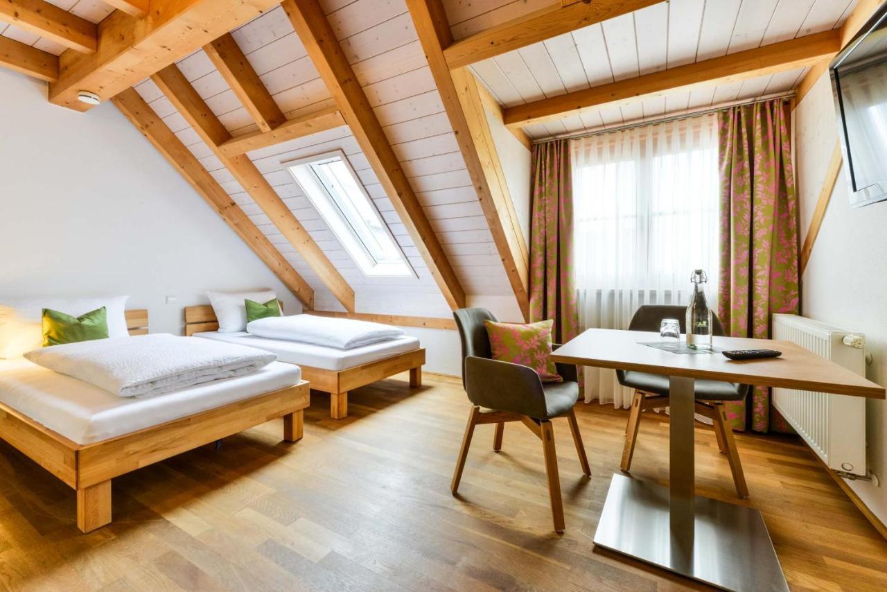 Bett'N Glueck - Uebernachtung & Fruehstueck Bed & Breakfast Zusmarshausen Ngoại thất bức ảnh