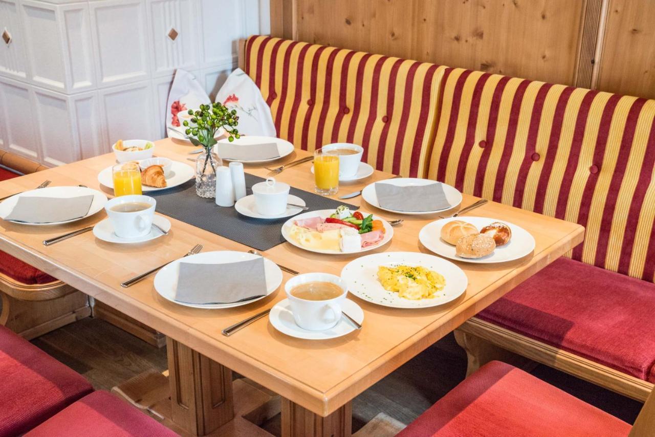 Bett'N Glueck - Uebernachtung & Fruehstueck Bed & Breakfast Zusmarshausen Ngoại thất bức ảnh