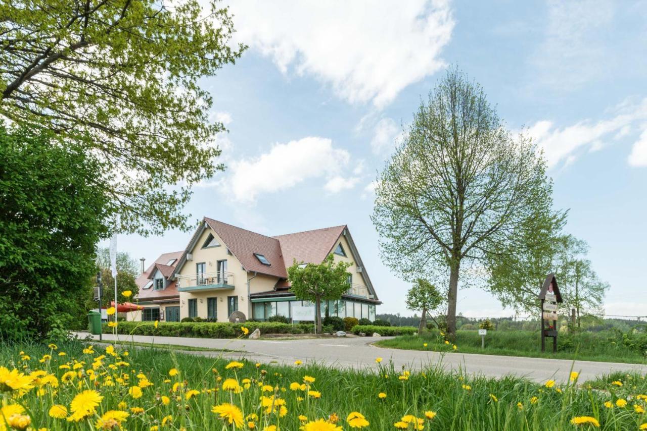 Bett'N Glueck - Uebernachtung & Fruehstueck Bed & Breakfast Zusmarshausen Ngoại thất bức ảnh